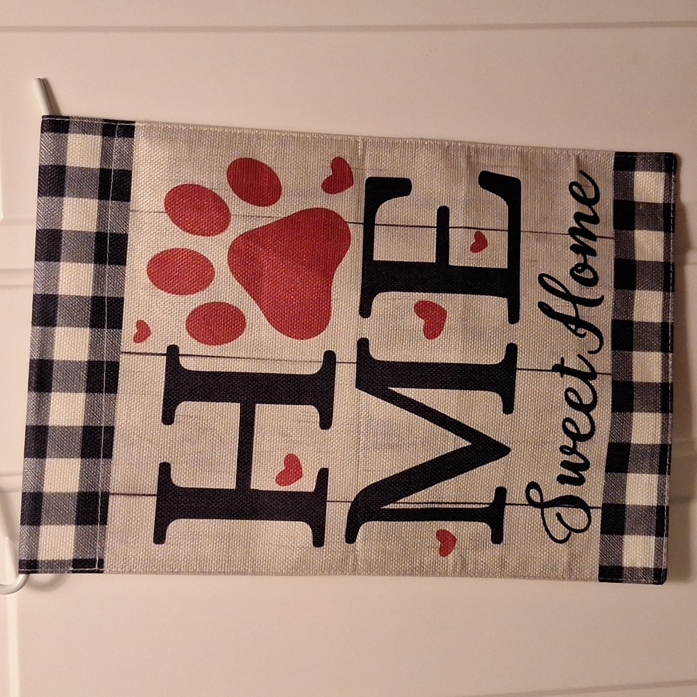 NWOT Home Sweet Home Puppy Paw Garden Flag